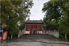 广东十大著名寺庙排行榜，南华寺排第一名